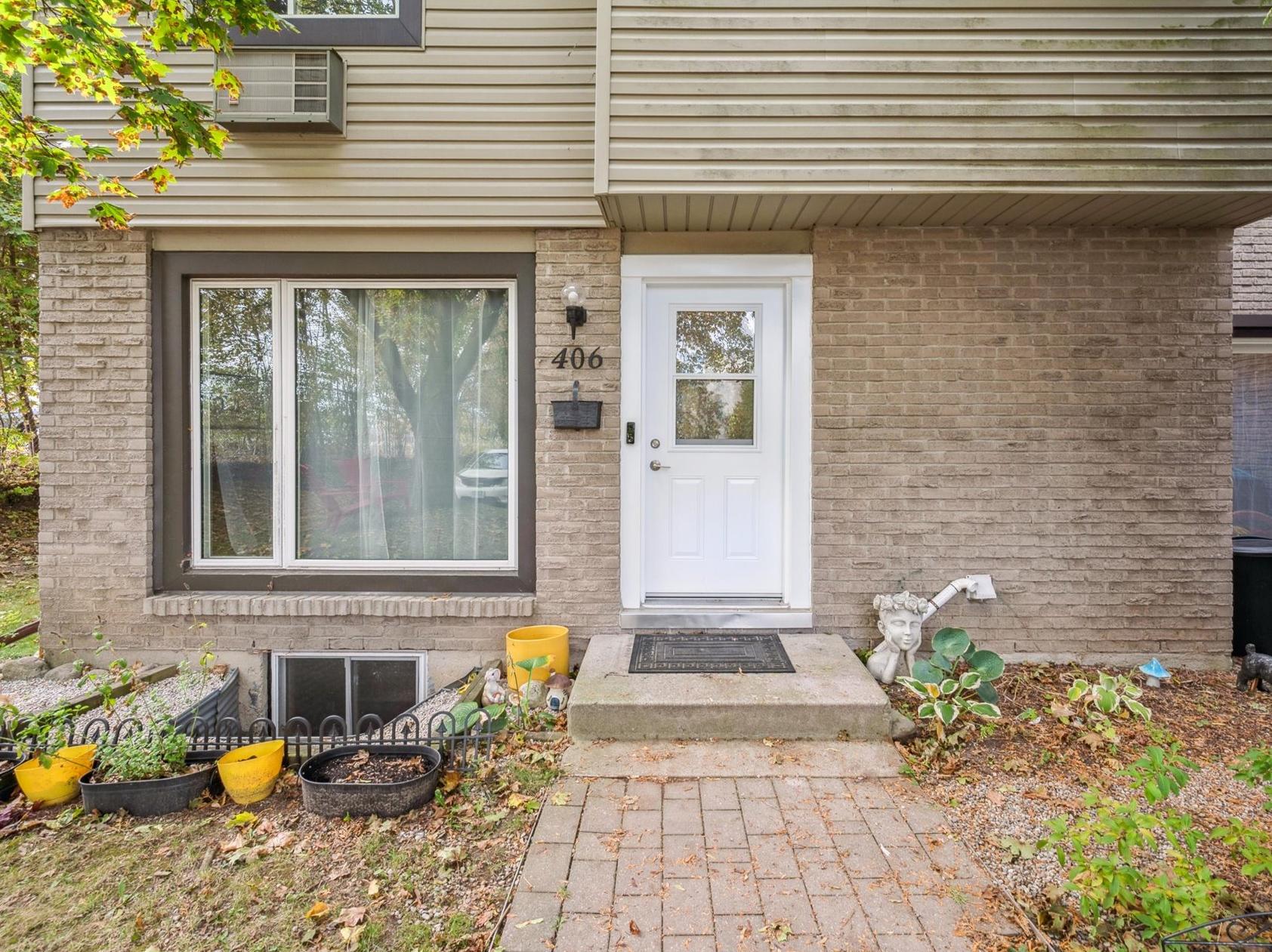 406 Scottsdale Dr, Guelph